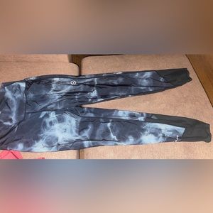M virus leggings worn twice